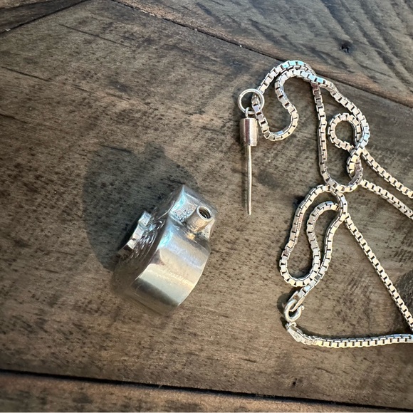 Vintage Silver tone Heart Bottle necklace - Picture 6 of 6